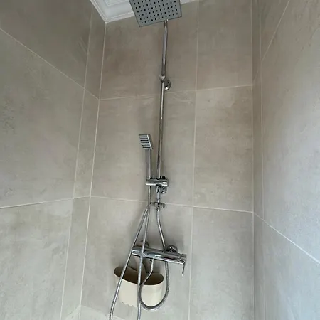 Casa Numero 8 *